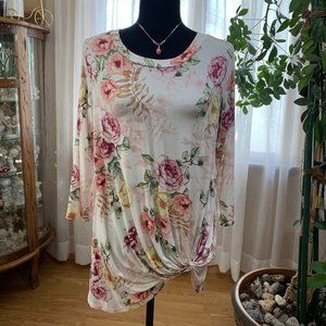 TwentyTen 3/4 Sleeve Floral Top